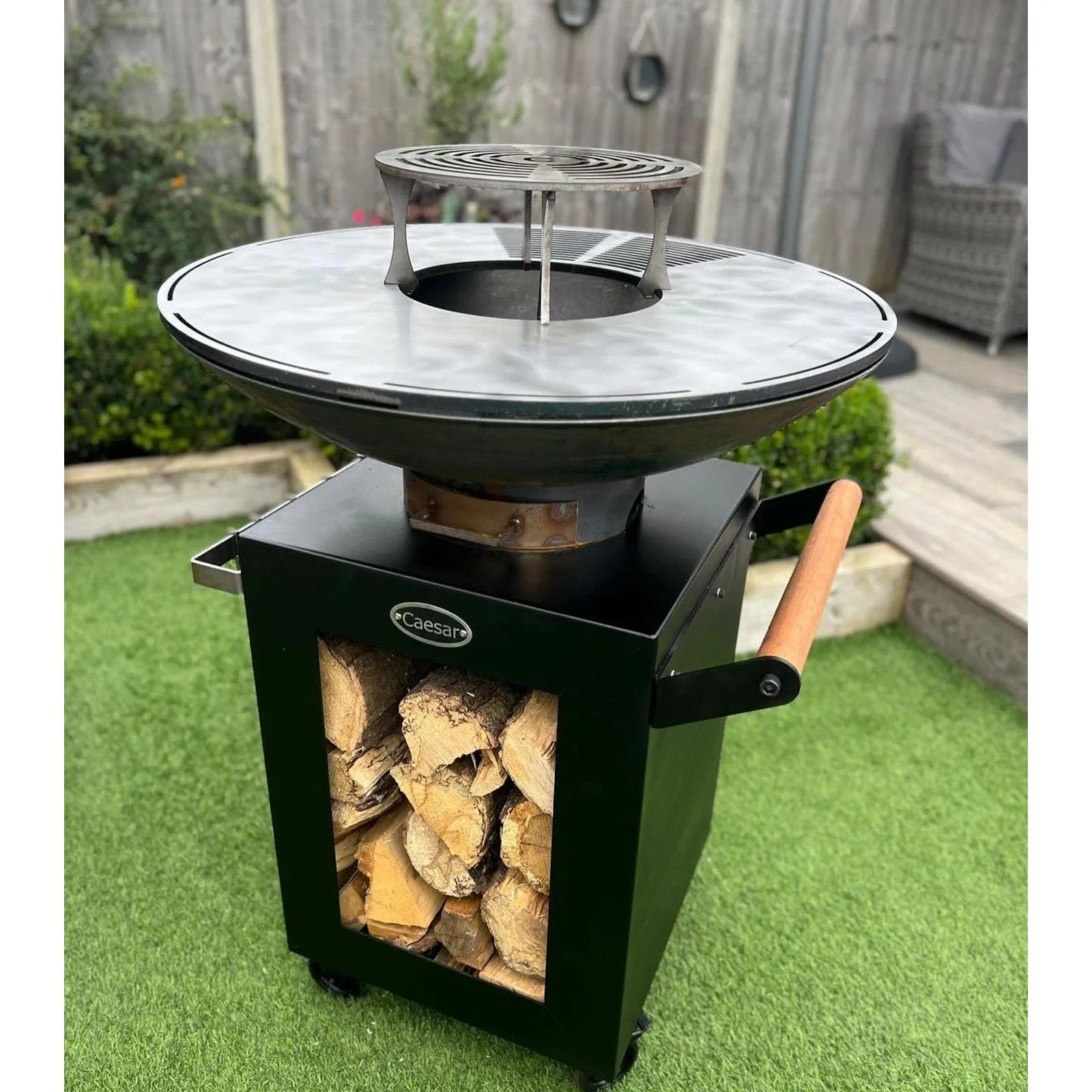 Caesar BBQ 80cm Deluxe UK Edition - Black