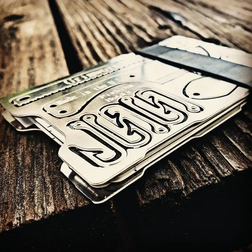 Grim Minimalist Survival Wallet : Multi Tool Wallet with Minimalist Survival Kit